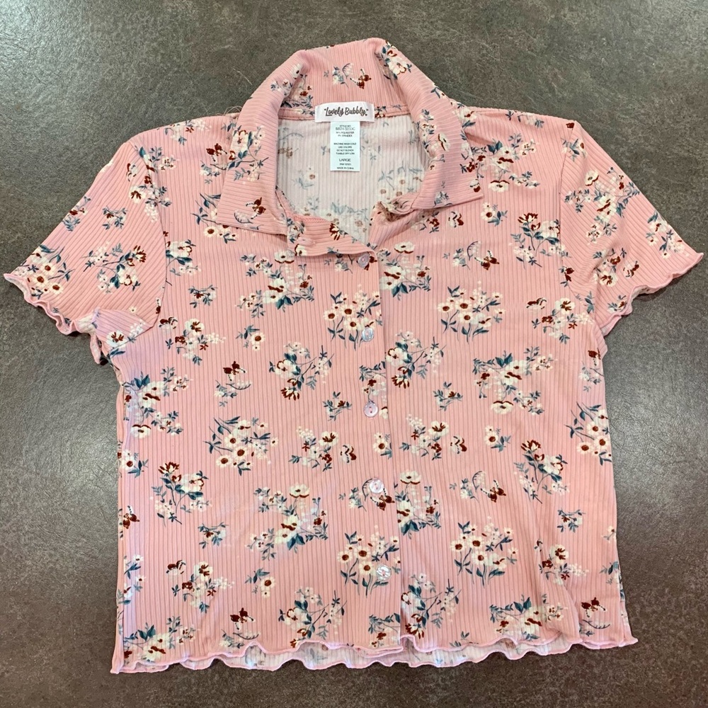 Lovely Bubbly Button Down Crop T-Shirt